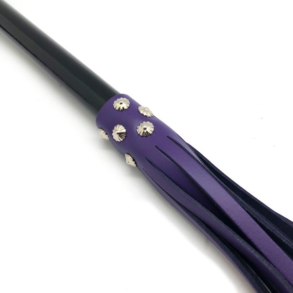 Martinet Long Lanières en cuir et Manche en bois 80cm Violet-Noir – Image 4