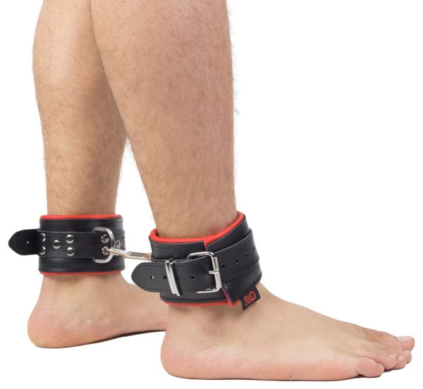 Menottes rembourrées en cuir pour les chevilles Noir-Rouge – Image 6