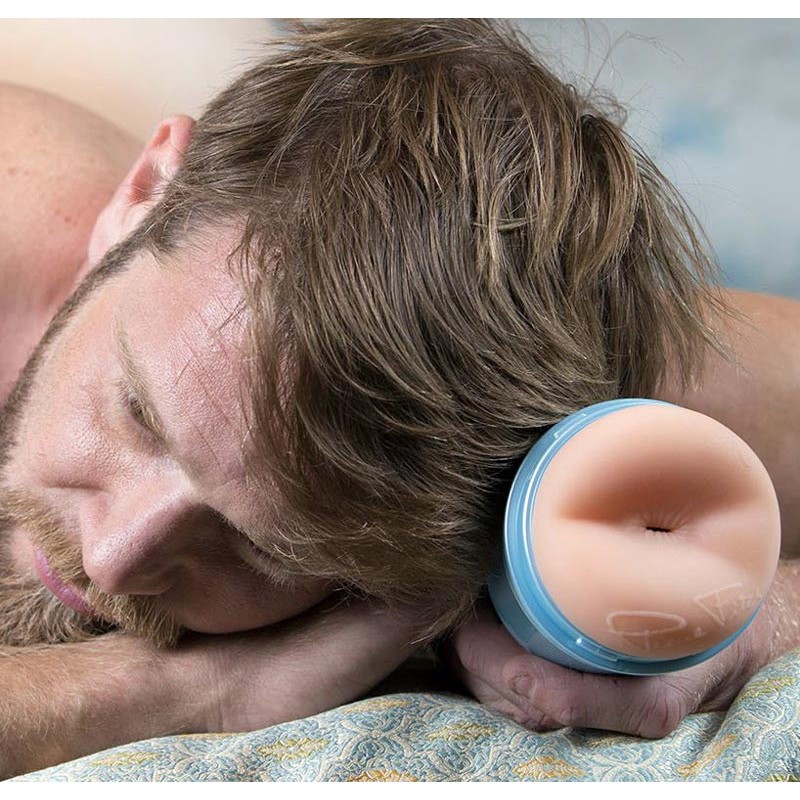 Masturbateur FleshJack Boys Cul Colby Keller – Image 11