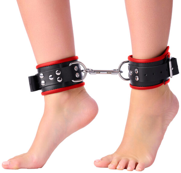 Menottes en cuir pour les chevilles Noir-Rouge – Image 3