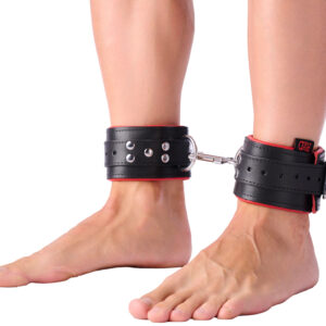 Menottes rembourrées en cuir pour les chevilles Noir-Rouge